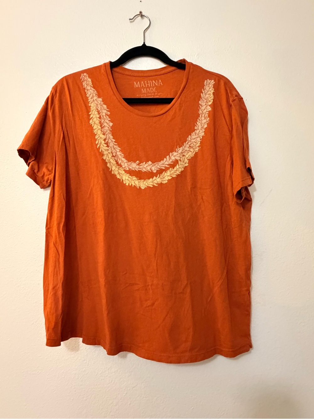Mahina Made Hawaiian Lei Graphic T-Shirt Orange Hawaii Aloha Tee